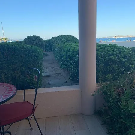 Beachfront With A/c In Port * Grimaud